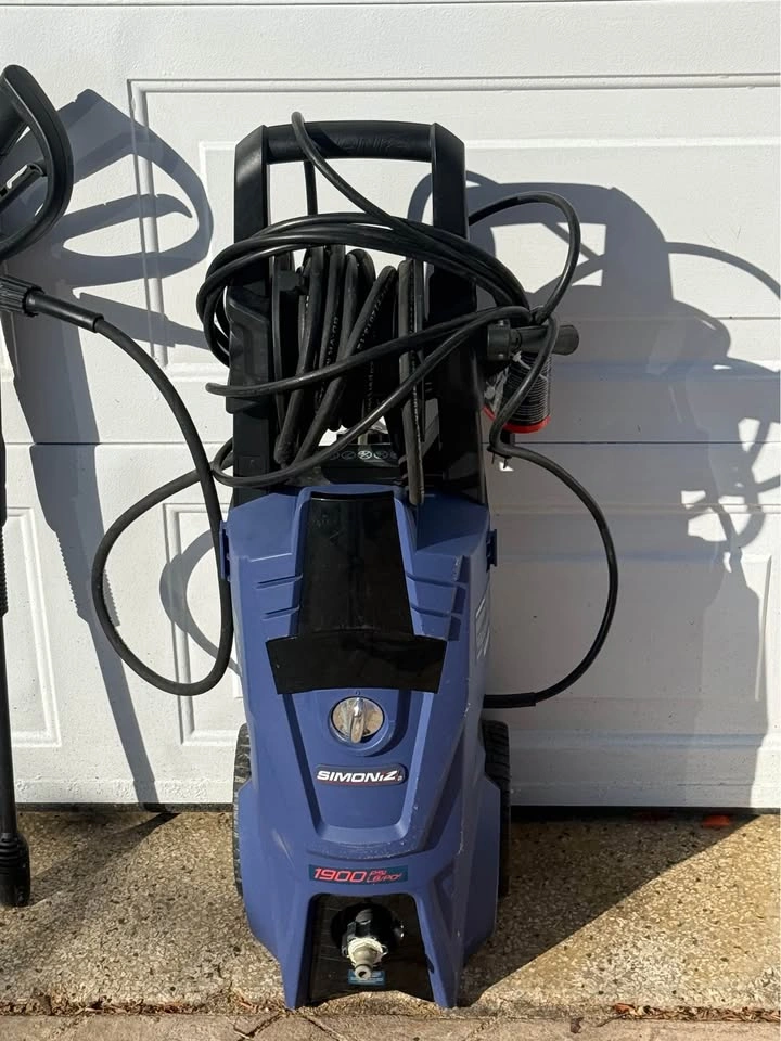 Simoniz 1900 PSI Electric Pressure Washer + Wand - photo 3