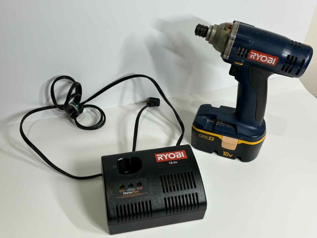 Ryobi 18V Cordless Impact Driver + Battery & Charger - photo 2