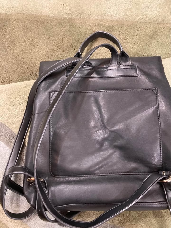 DKNY Leather Backpack - photo 4