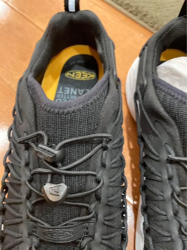 Keen Sneker women’s size7 - photo 2
