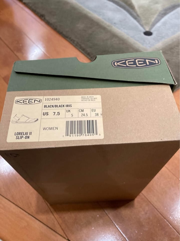Keen Slip On Shoes Black Size 7.5 - photo 4