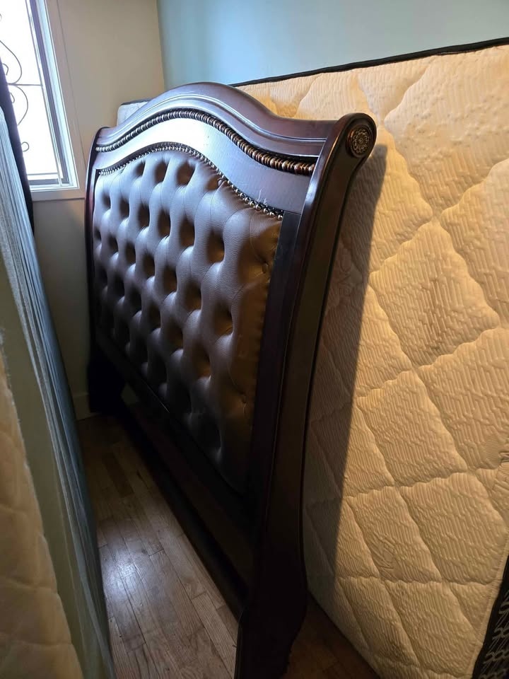 Queen Mattress Set and Bed Frame - photo 3