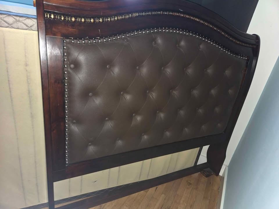 Queen Mattress Set and Bed Frame - photo 5