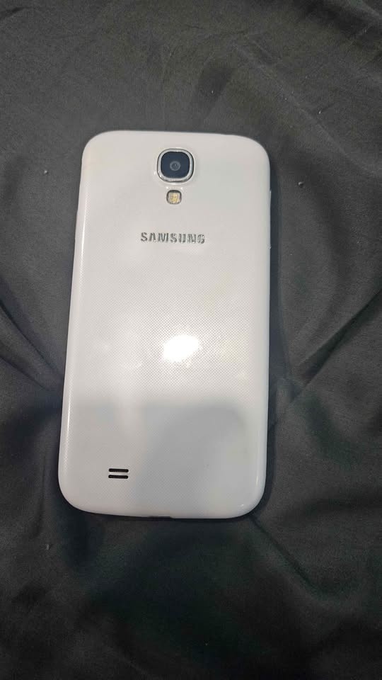 Samsung Galaxy S4 - photo 2