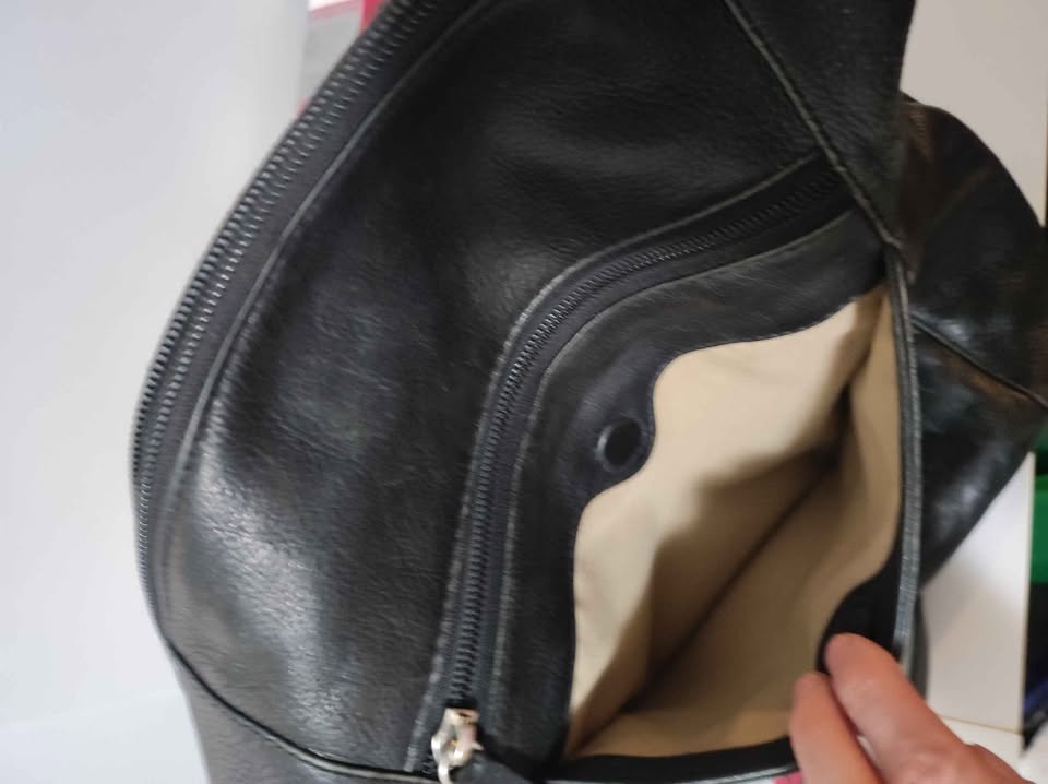 Black Leather Bag by Derek Alexander - photo 5