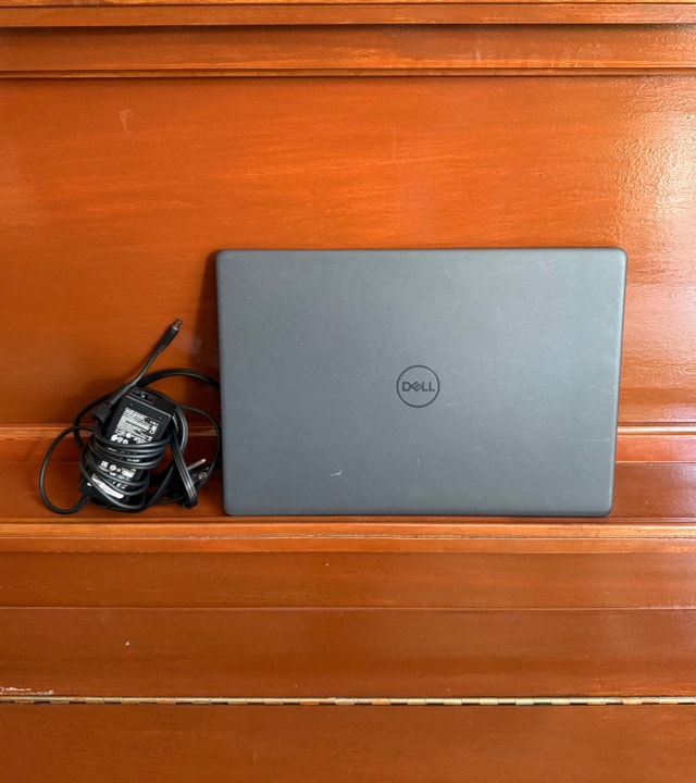 Dell Vostro 3500 Laptop - 11th Gen i5 Quad Core - photo 2