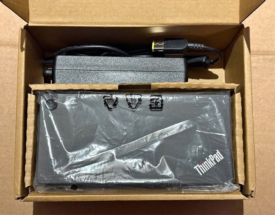 Lenovo ThinkPad USB-C Dock Gen 2 w/ Box & Cables