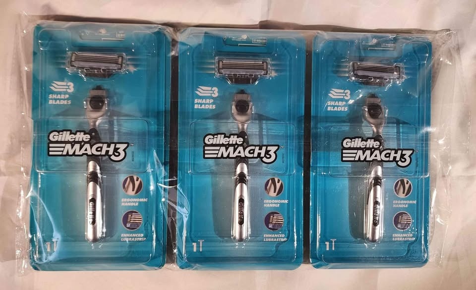 Gillette Mach3 Shaving Razor with cartridge. New. 6 count. - photo 5