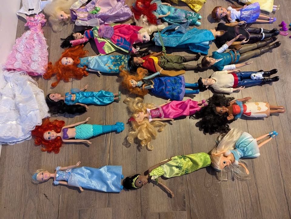 Set of 24 Disney Princess Dolls Plus Accessories 🏆 - photo 4