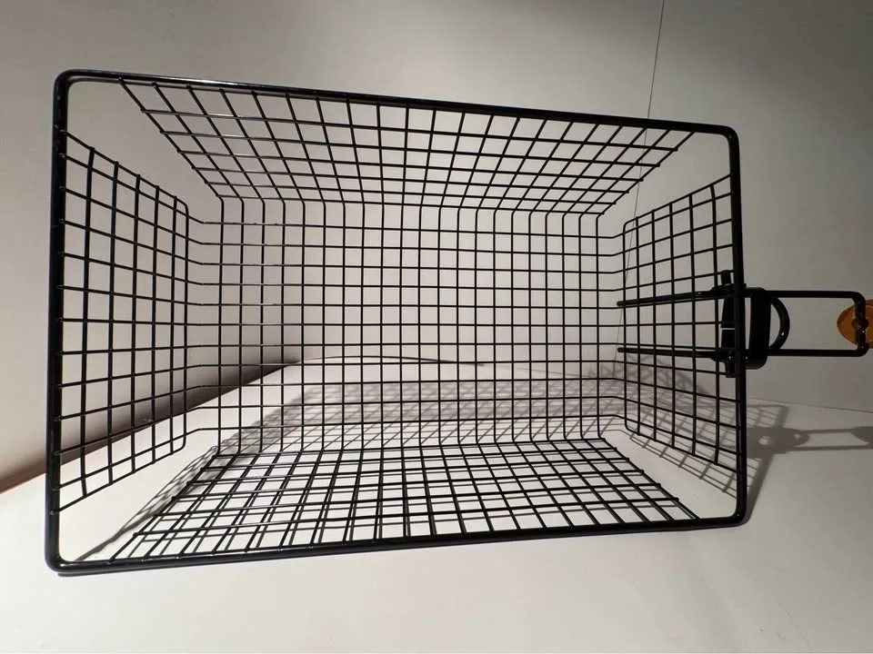 BRAND NEW "SNAP ON" Grill Basket - photo 3