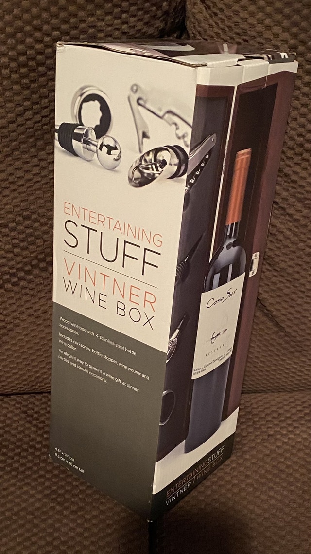 Wine Box With Accessories - photo 2