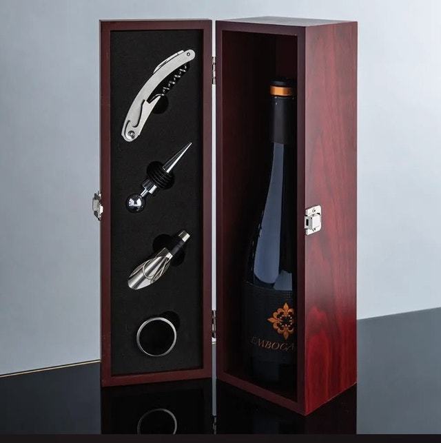 Wine Box With Accessories - photo 3