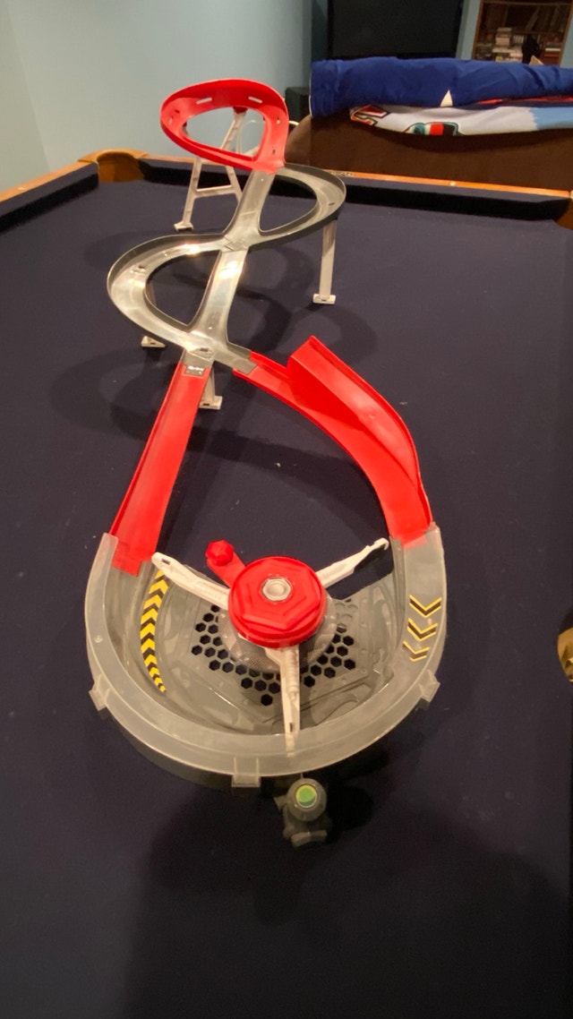 Hot Wheels Spiral Speedway - photo 3