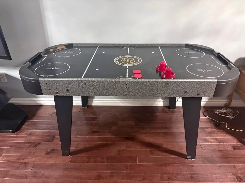 Table Air Hockey / Need gone