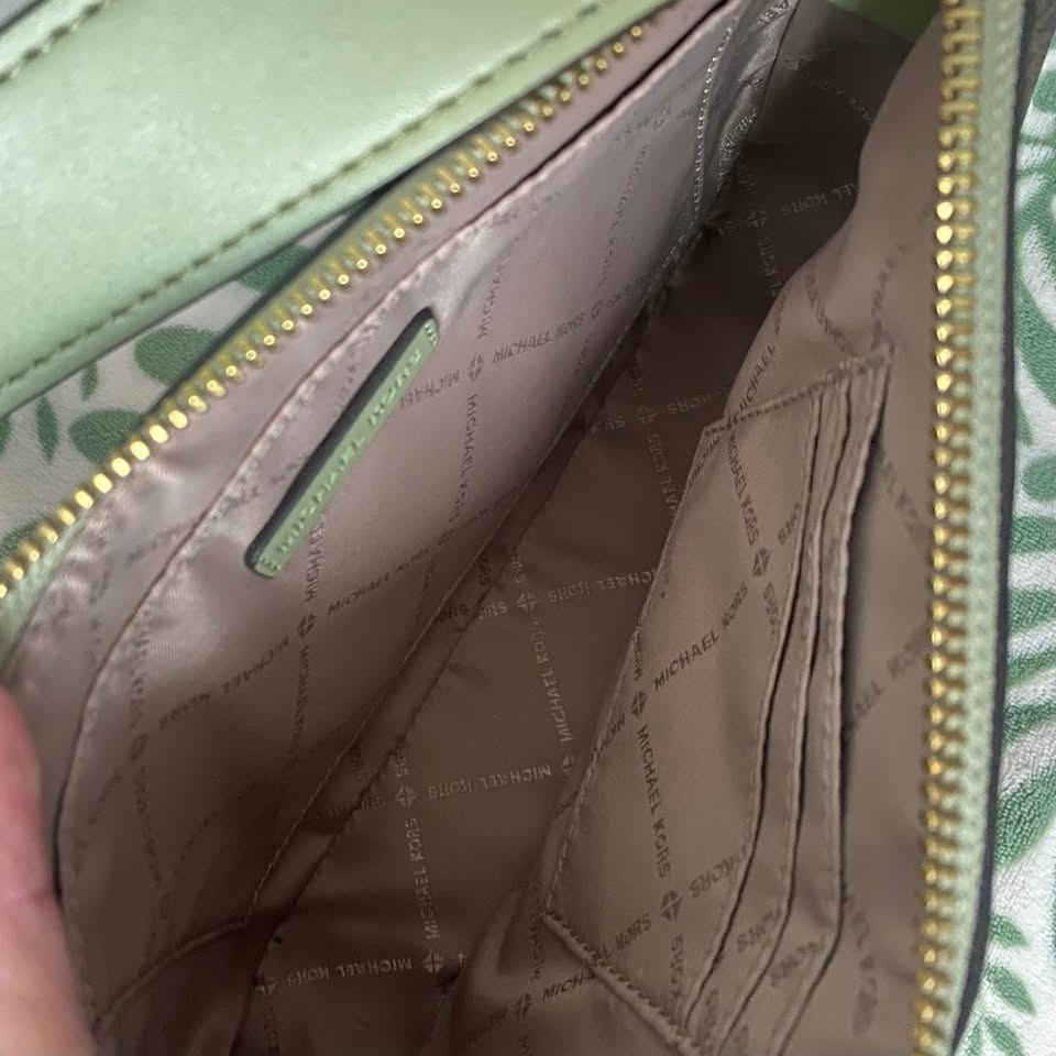 Michael Kors crossbody bag - photo 3