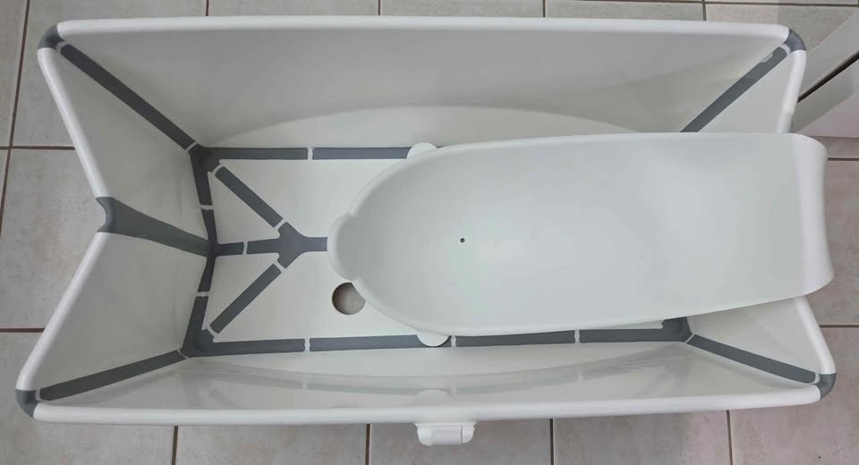 Stokke Flexi Bath Foldable Baby Bathtub with Newborn Support - photo 2