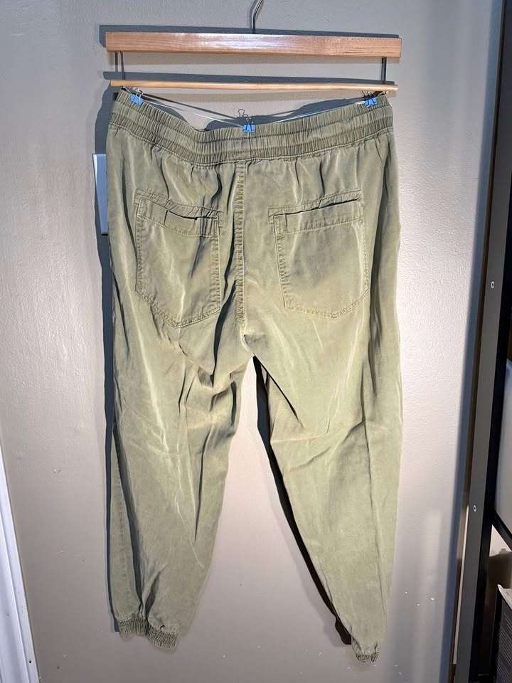 Women's athletic green pants size M