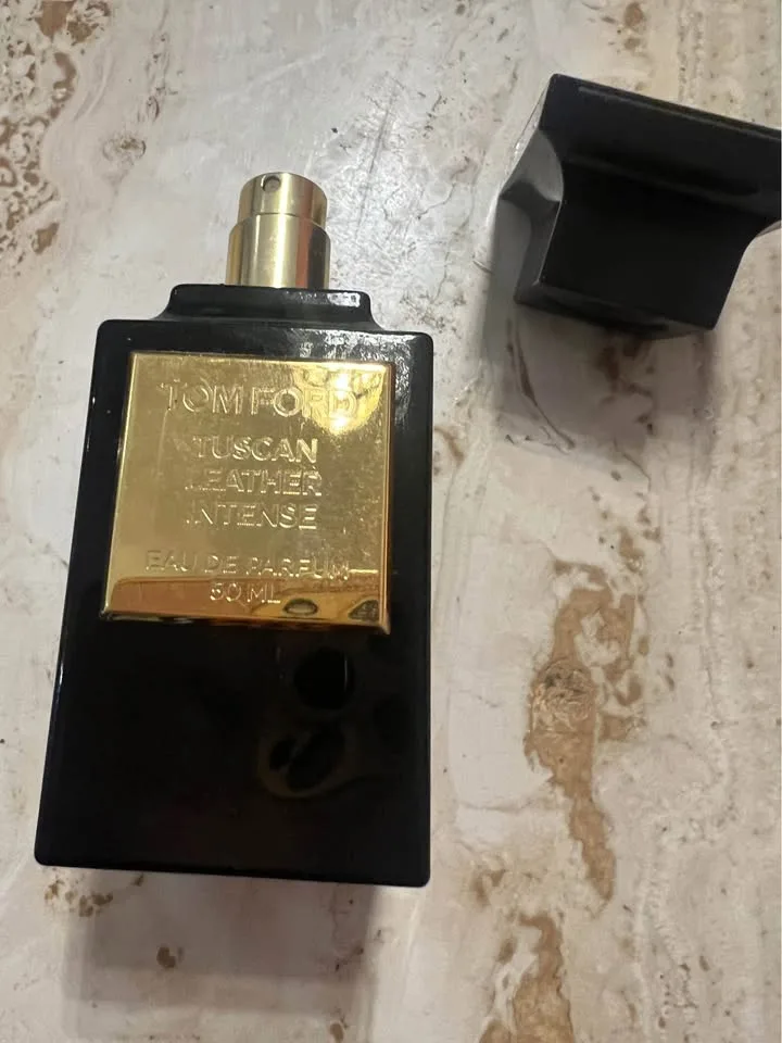 Tom ford Tuscan leather intense eau de parfum 50 ml image indicator(2)