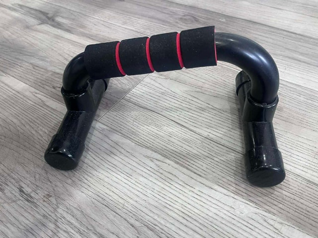 Push Up Bars - Sturdy & Compact Home Workout Equipment