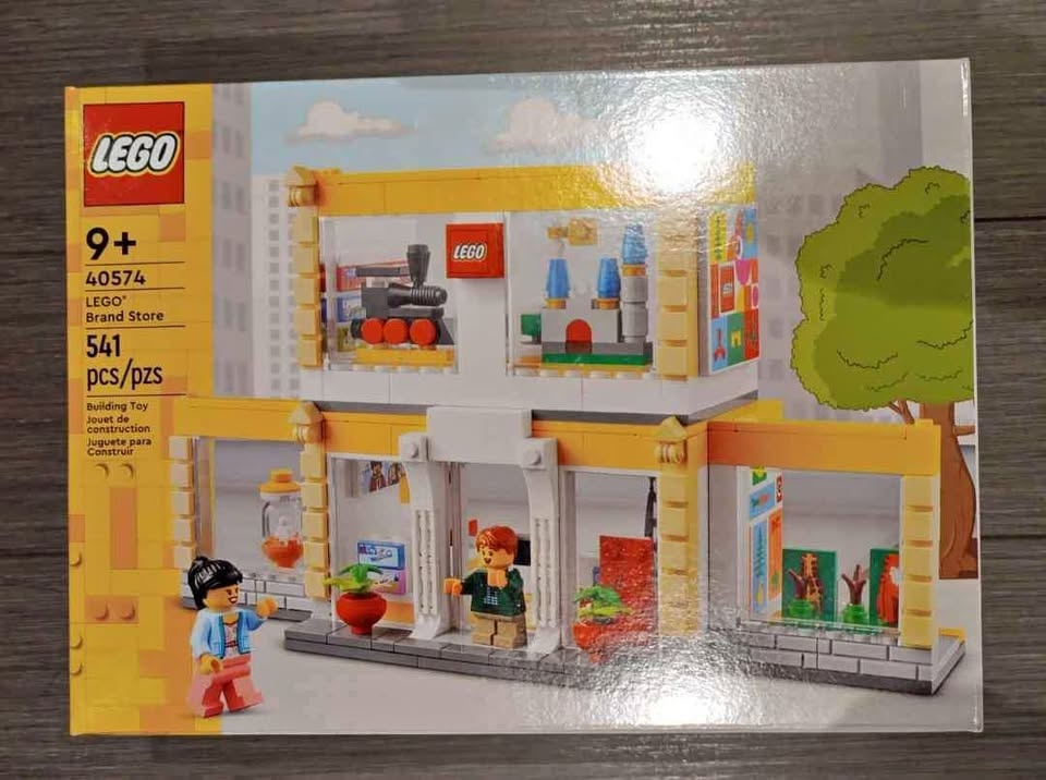 Lego Brand Store 40574