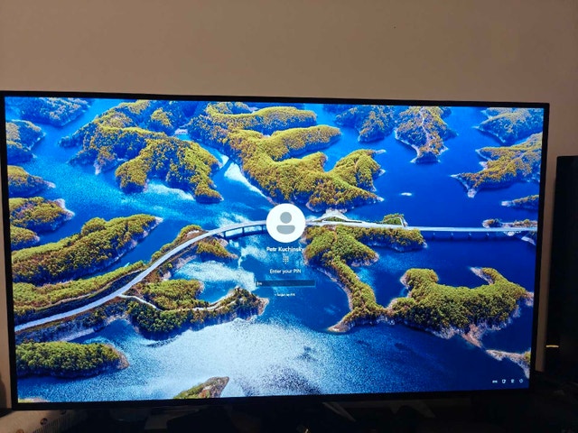 LG 32" 4K OLED 240Hz Gaming Monitor - photo 2