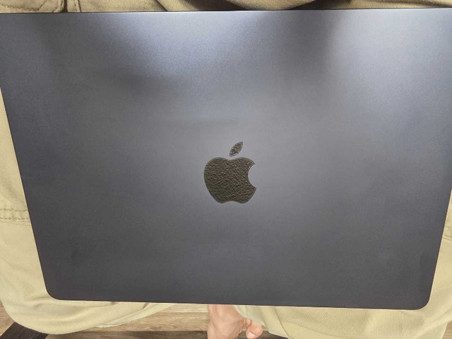 M2 MacBook Air 8GB RAM 512GB SSD - photo 4