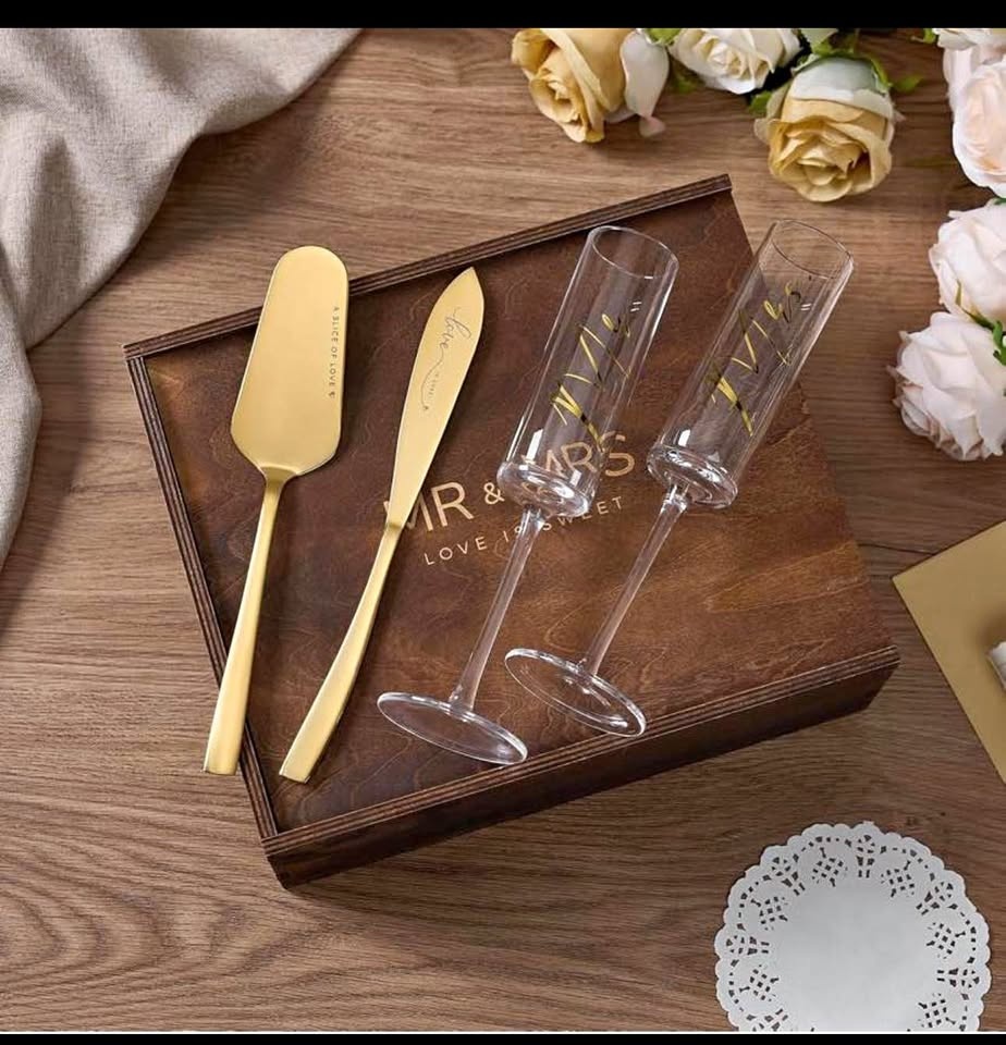 Brand New Engraved Wedding Glass & Cake Utensil Set