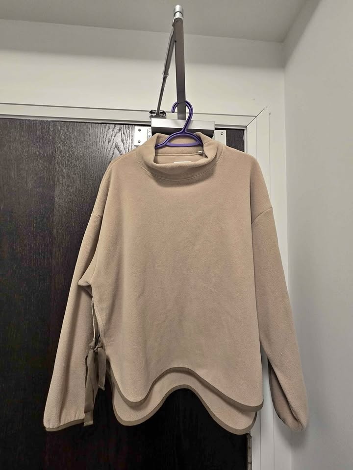 Uniqlo White Mountaineering mockneck pullover