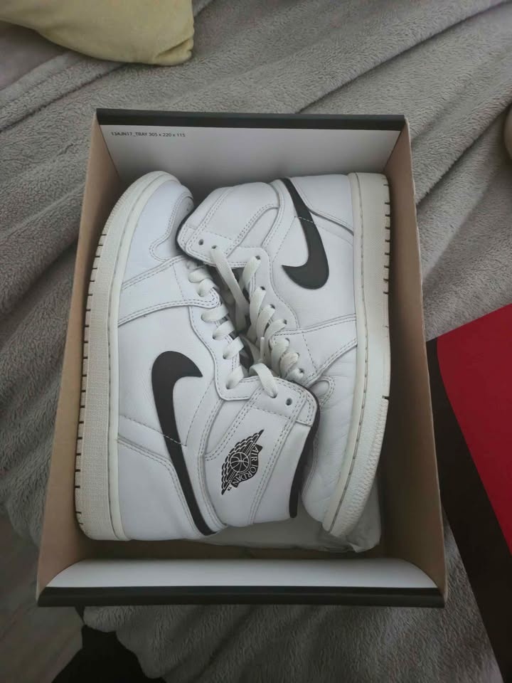 2 Pairs JORDAN SHOES - photo 2