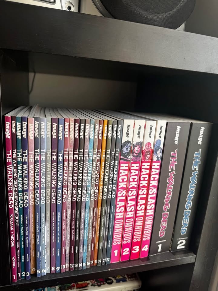 Massive Graphic Novel & Comic Book Collection – Unread, Excellen - photo 2