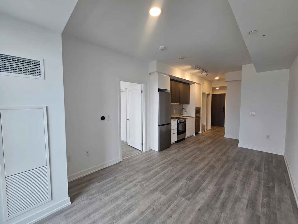 1 Bed 1 Bath Apartment - Markahm, On - photo 5
