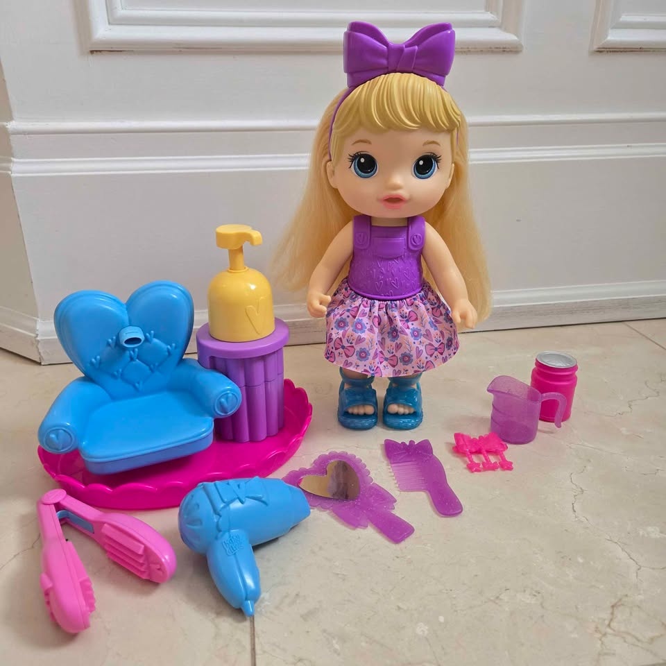 Like New Baby Alive Sudsy Styling Doll - Complete Salon Set - photo 2