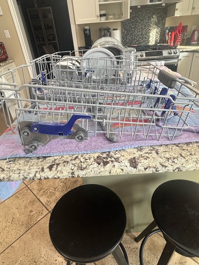 LG Dishwasher Racks - Middle, Bottom, Top - photo 2