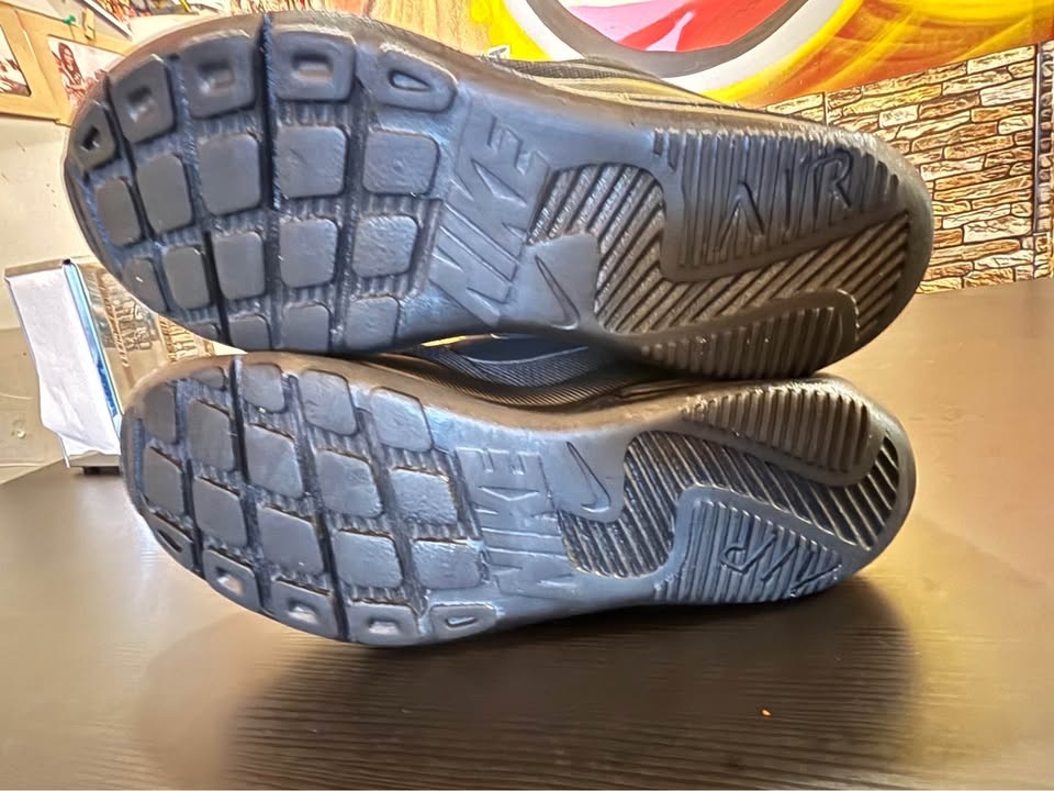 Nike Air Max Oketo Triple Black - photo 4