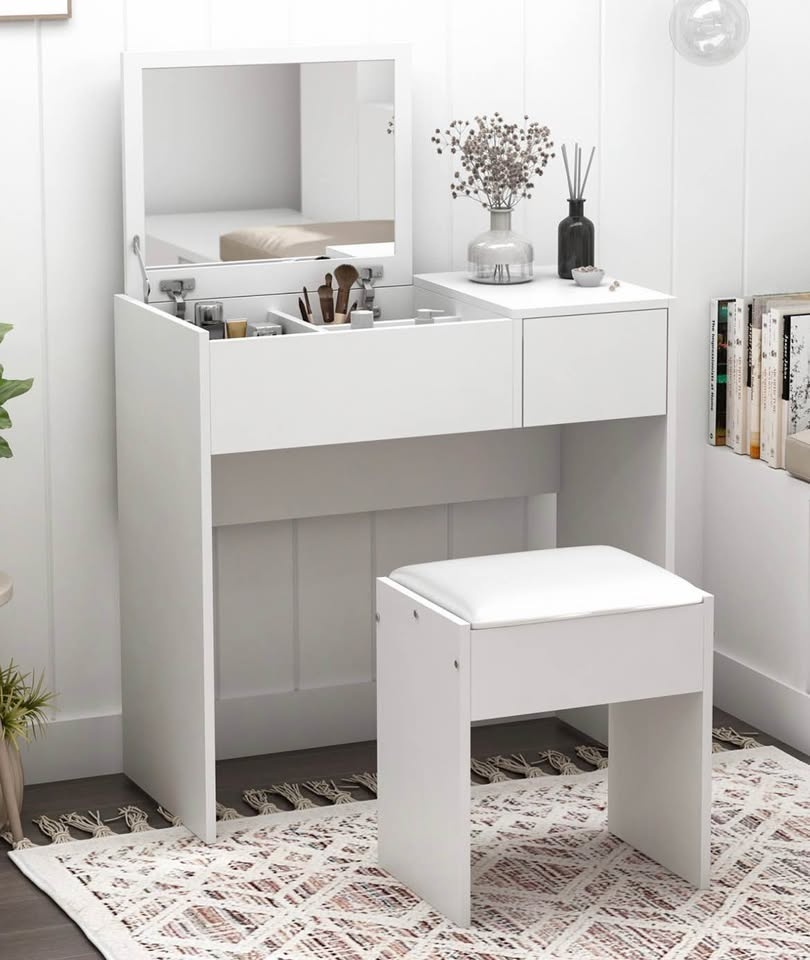 Modern Vanity Set Brand New Assembled! - photo 4