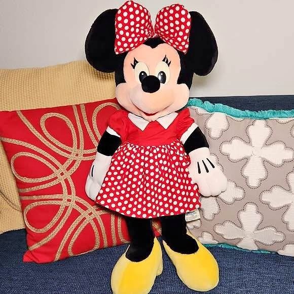 Disney Store Minnie Mouse Extra Large Stuffed Animal