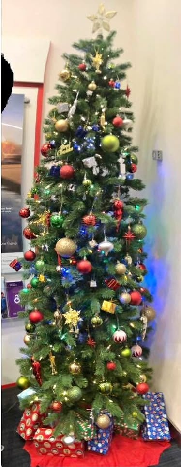 Pre-Lit Christmas Tree