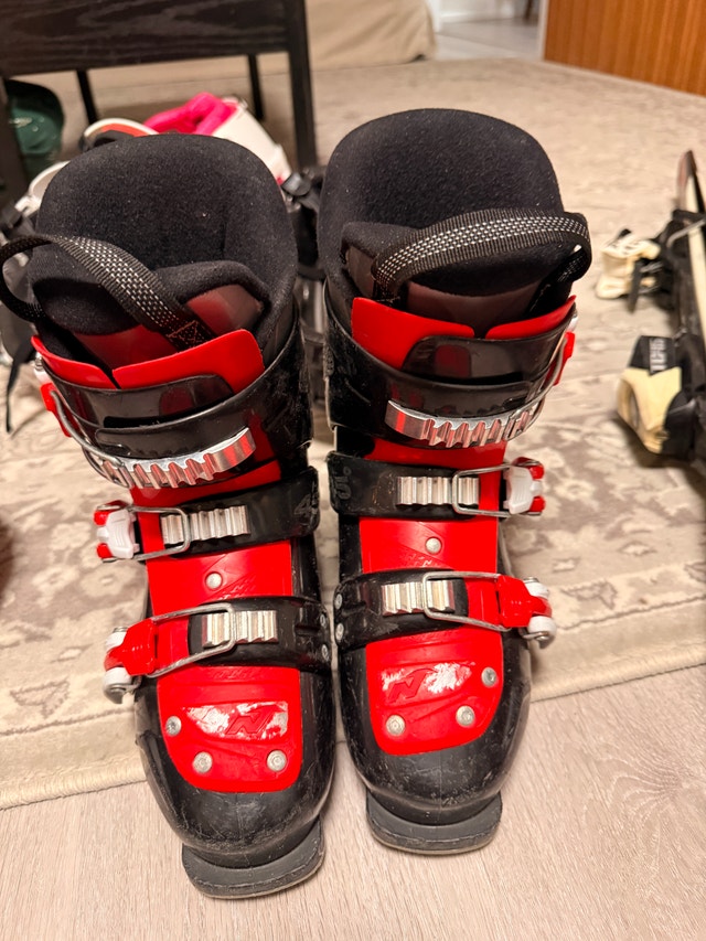 Ski, Ski Boots and Equipment - photo 5