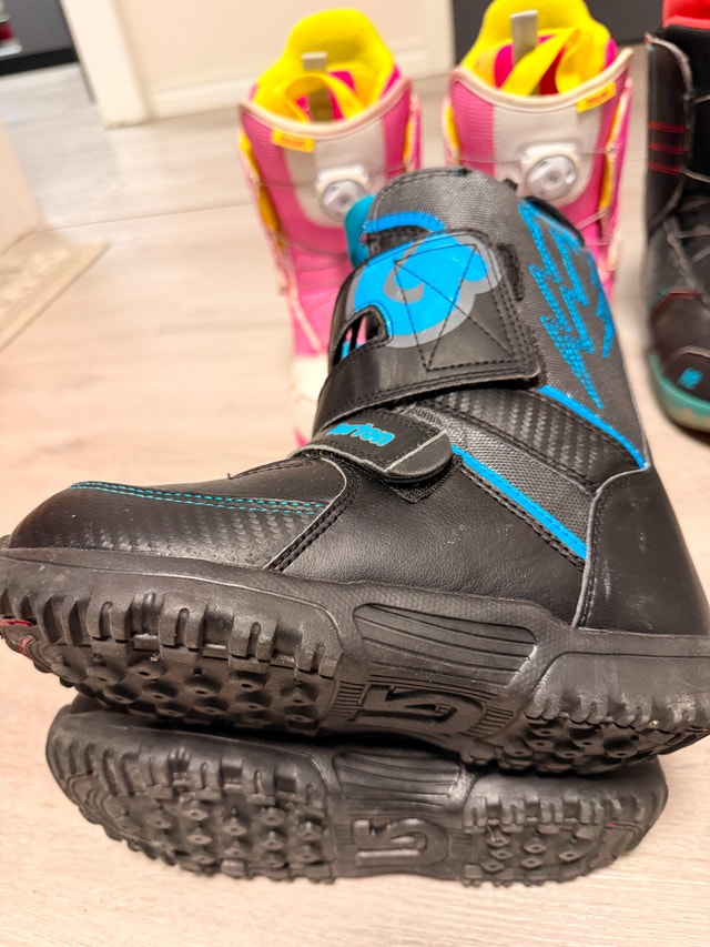 Snowboard Boots - 3 Pairs - photo 2
