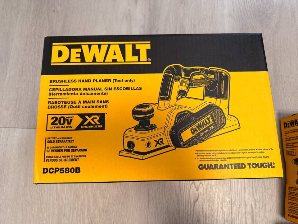 DEWALT 20V MAX XR Planer, DCD798D1 Hammer Drill Kit - photo 2