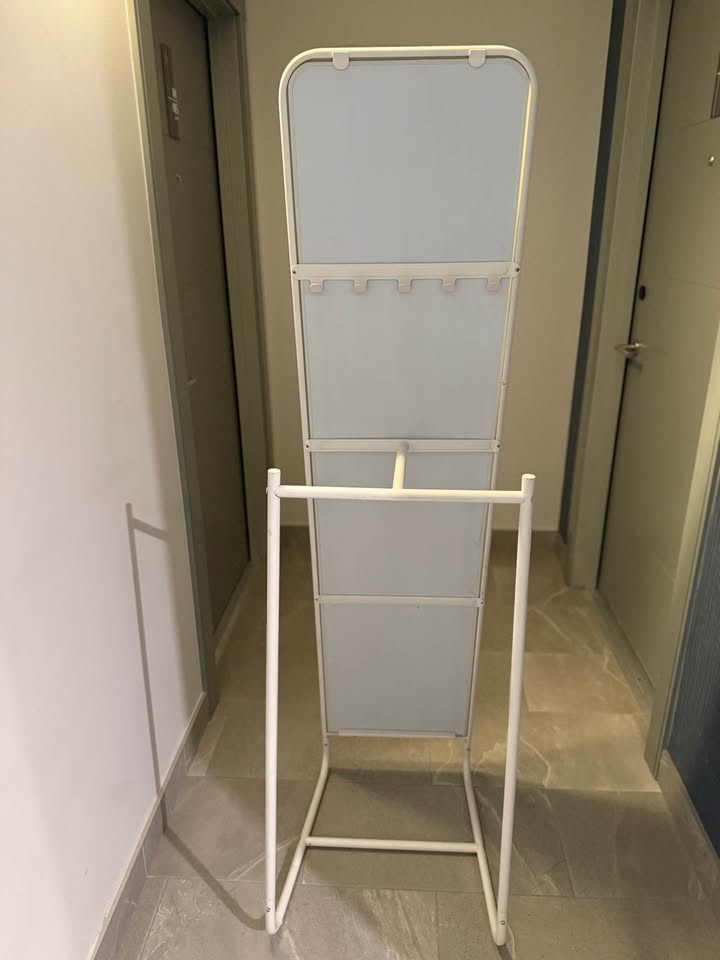 Full Length Standing Mirror with Metal Frame – Like New - photo 2