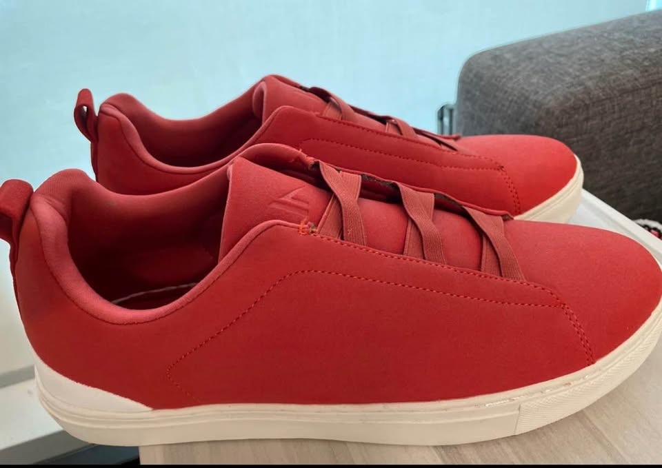 Red Slip-On Sneakers Size US10 - photo 2