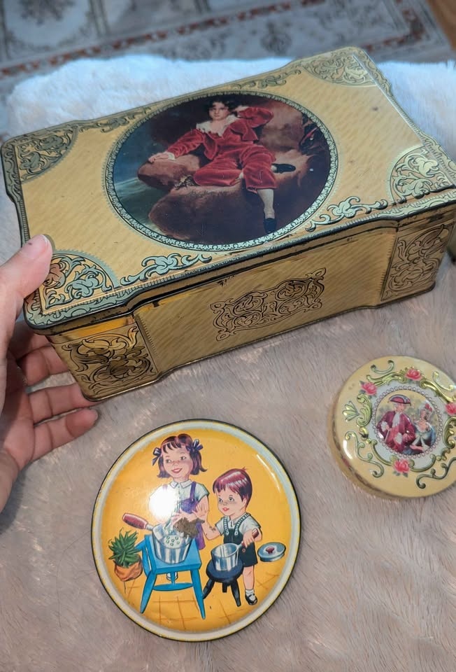 Vintage Rare Collector Tins - photo 2