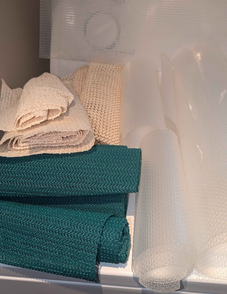 Bag of Shelf Liners, Plastic Wrap, Adhesive Covering - photo 3