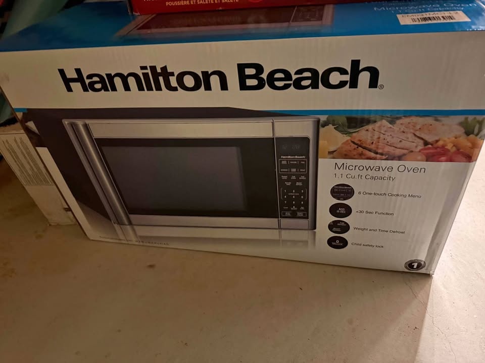 Hamilton Beach Microwave