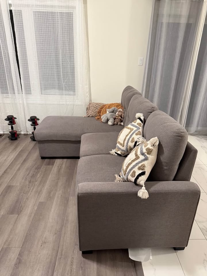 Pull-Out Sectional Sofa with Storage - photo 2