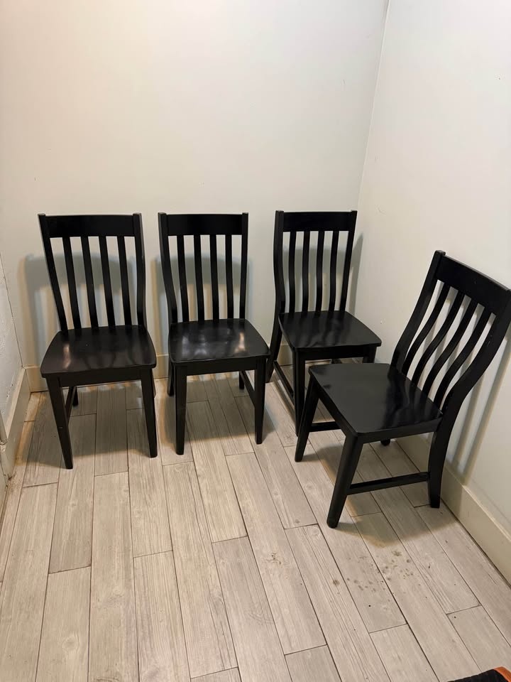 Black Dining Room Table With 4 Chairs - photo 2