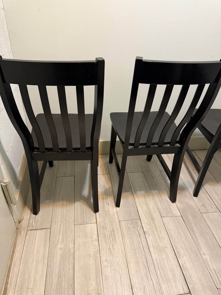 Black Dining Room Table With 4 Chairs - photo 4