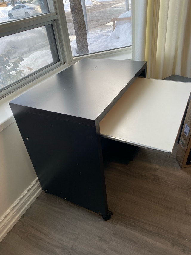 desk $35! - photo 3