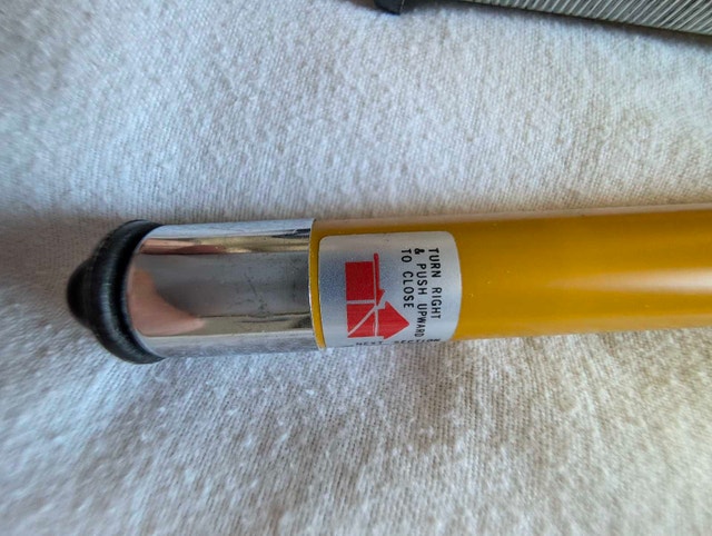 Vintage Yellow TriStar Camera Tripod (46" Max Height) - photo 5